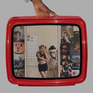 Meet your Posher, Ami